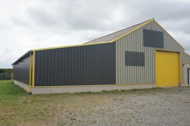 Plus de détails pour 8 Lieu Dit Les Beaux Bois, Cherrueix - Local commercial à vendre
