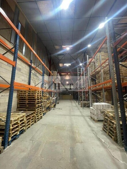 Industriel/Logistique dans Argenteuil à vendre - Photo de l’immeuble – Image 2 sur 4