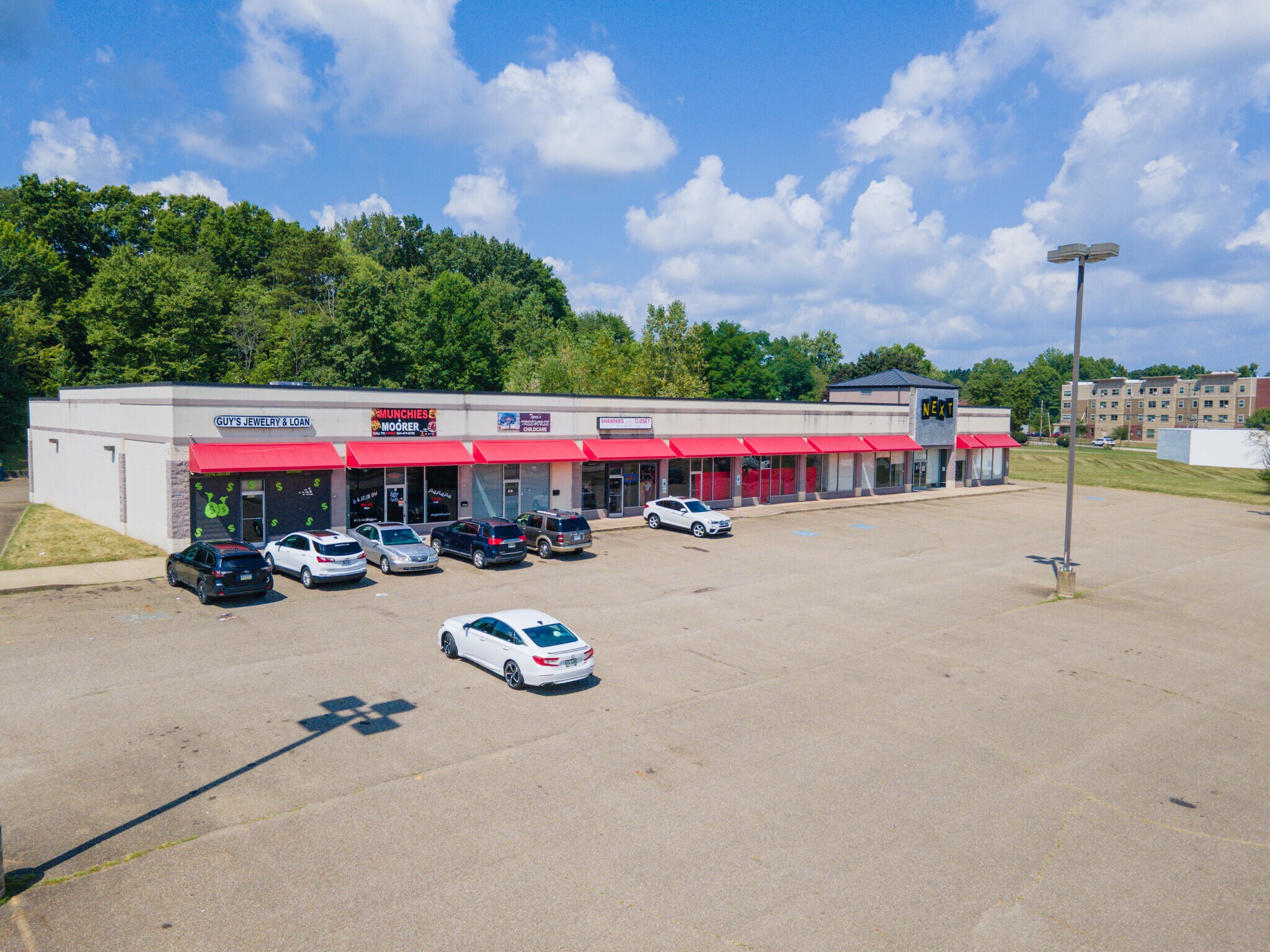 2052-2070 Romig Rd, Akron, OH à vendre Photo de l’immeuble– Image 1 sur 72