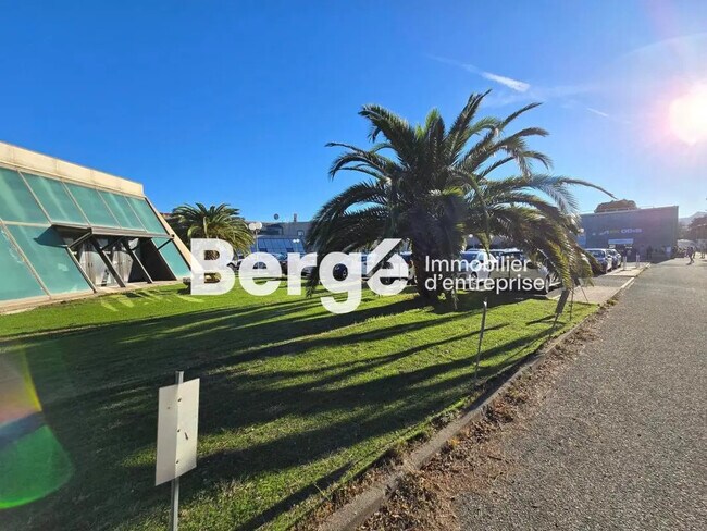 Plus de détails pour Bureau à louer