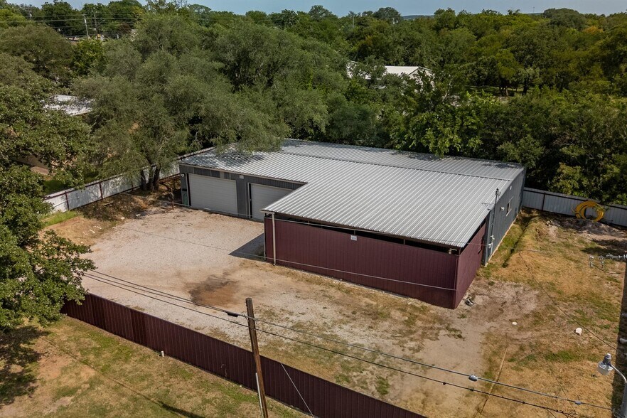 201 W 9th St, Burnet, TX à vendre - Photo de l’immeuble – Image 3 sur 28