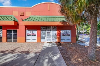 12220 Towne Lake Dr, Fort Myers, FL à louer Photo intérieure– Image 2 sur 20