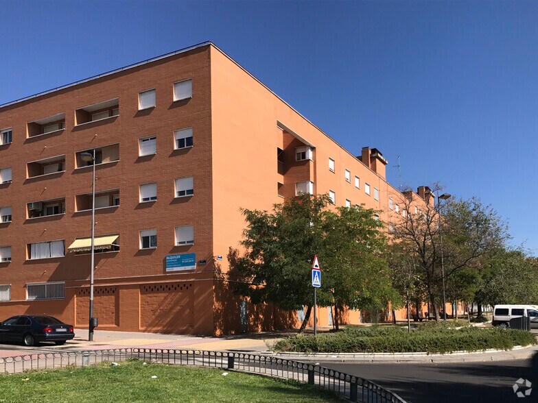 Calle Estocolmo, 1-19, Alcorcón, Madrid à louer - Photo de l’immeuble – Image 2 sur 3