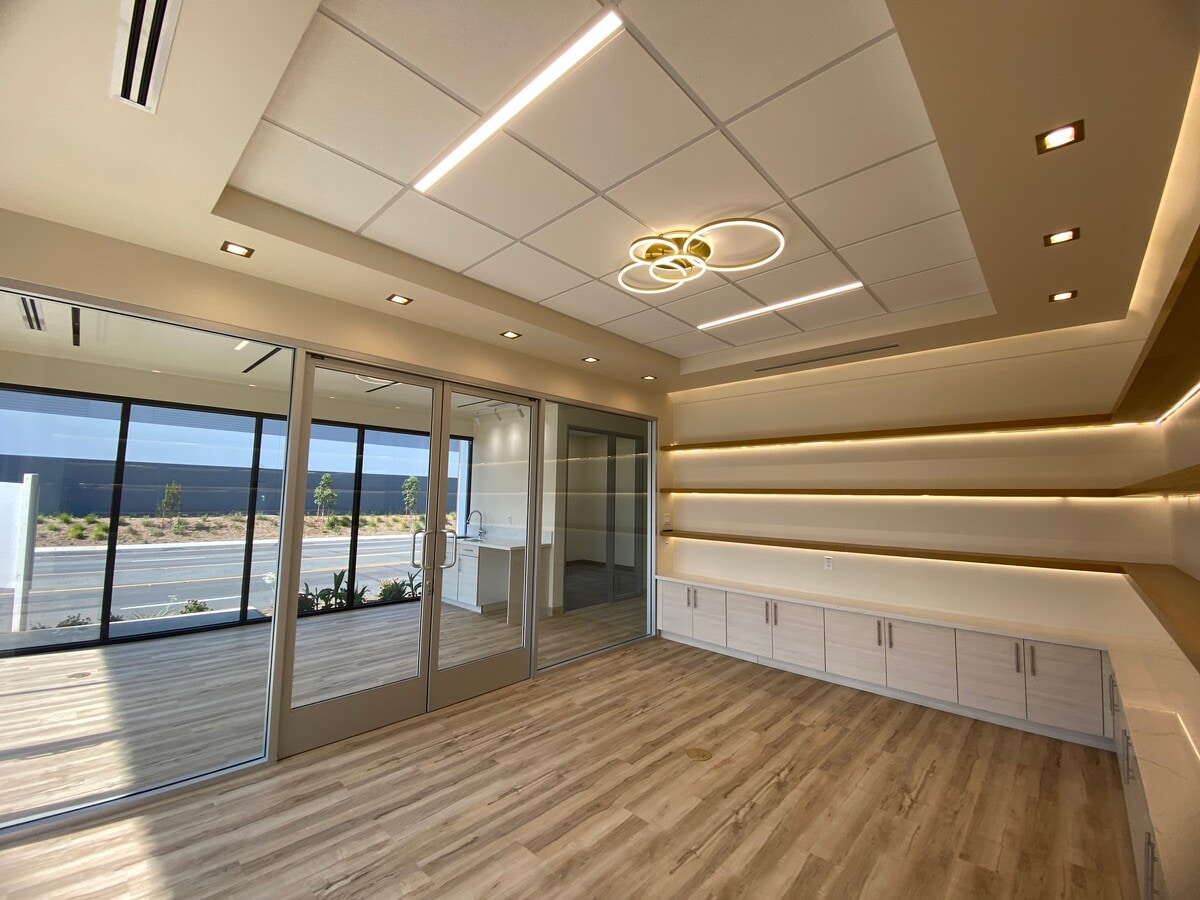 20957 Currier Rd, Walnut, CA 91789 - Lot 20947A -  - Photo intérieure - Image 1 of 5