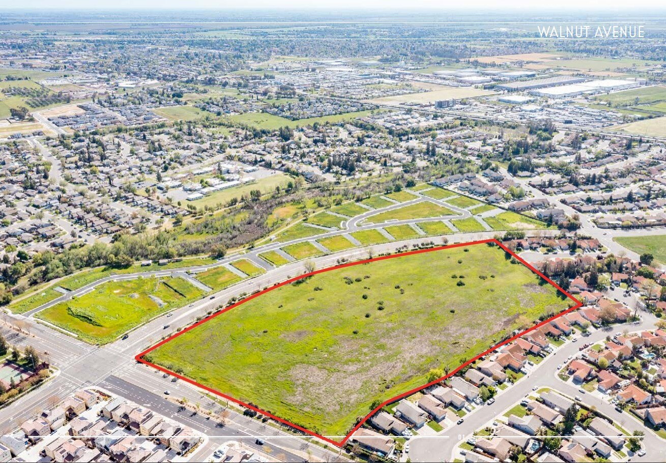Walnut Ave, Galt, CA à vendre Photo principale– Image 1 sur 12