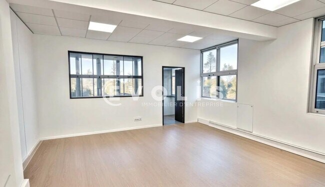 Plus de détails pour Bureau à vendre