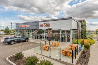 Plus de détails pour 15705-15709 37th St NW, Edmonton, AB - Local commercial à vendre