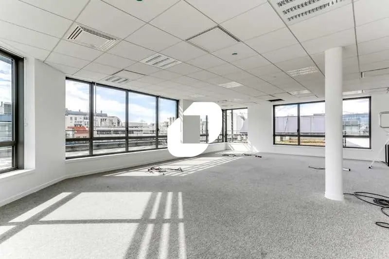 15-21 Rue Louis Lejeune, Montrouge à louer - Photo de l’immeuble – Image 3 sur 25