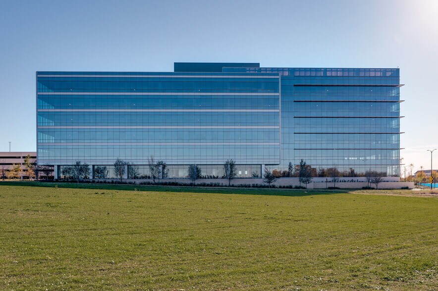 6160 Warren Pky, Frisco, TX à louer - Photo de l’immeuble – Image 3 sur 17