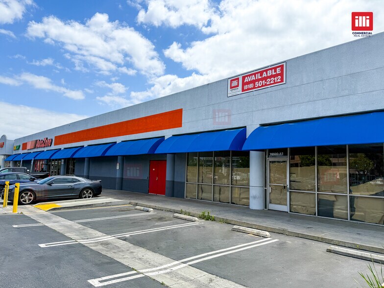 16500-16530 Sherman Way, Van Nuys, CA à louer - Photo de l’immeuble – Image 2 sur 8