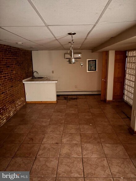 2225 Saint Paul St, Baltimore, MD à vendre - Photo de l’immeuble – Image 3 sur 18