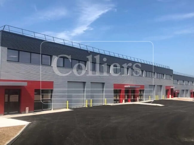 Plus de détails pour Bureau, Local d'activités à louer