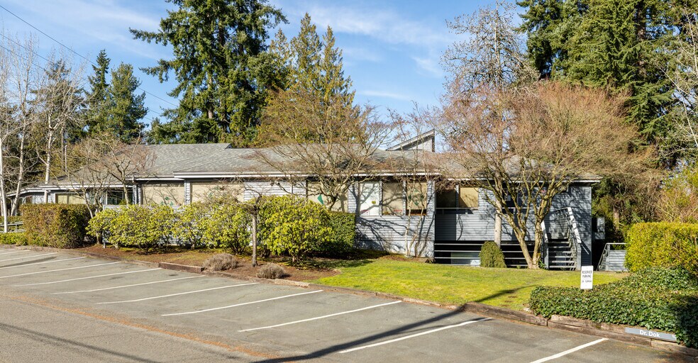 13344 1st Ave NE, Seattle, WA à louer - Photo de l’immeuble – Image 2 sur 10