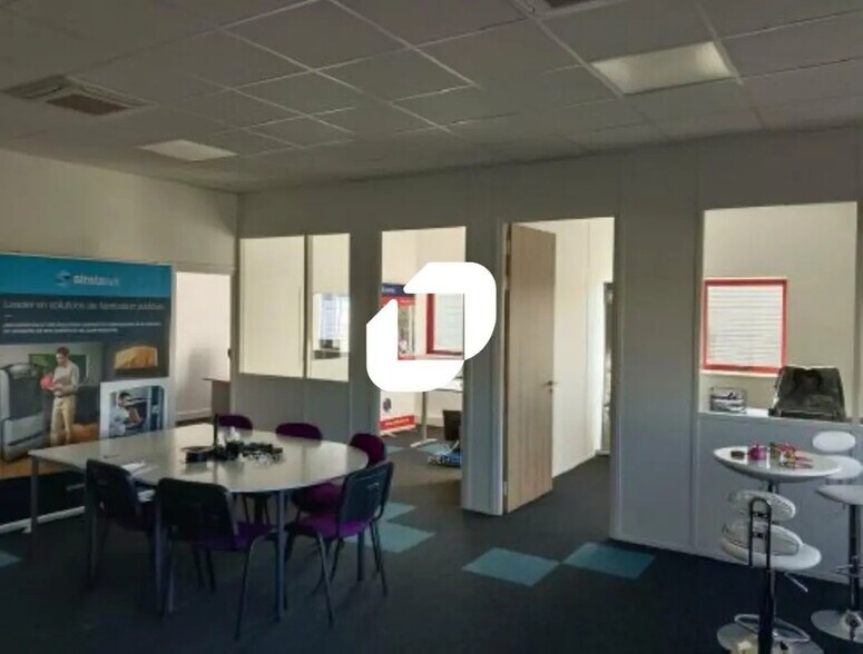 15 Rue Edouard Branly, Sainte-Luce-sur-Loire à louer - Photo de l’immeuble – Image 2 sur 6