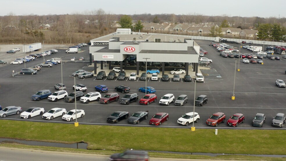 5336 W Pike Plaza Rd, Indianapolis, IN à vendre - Photo de l’immeuble – Image 3 sur 7