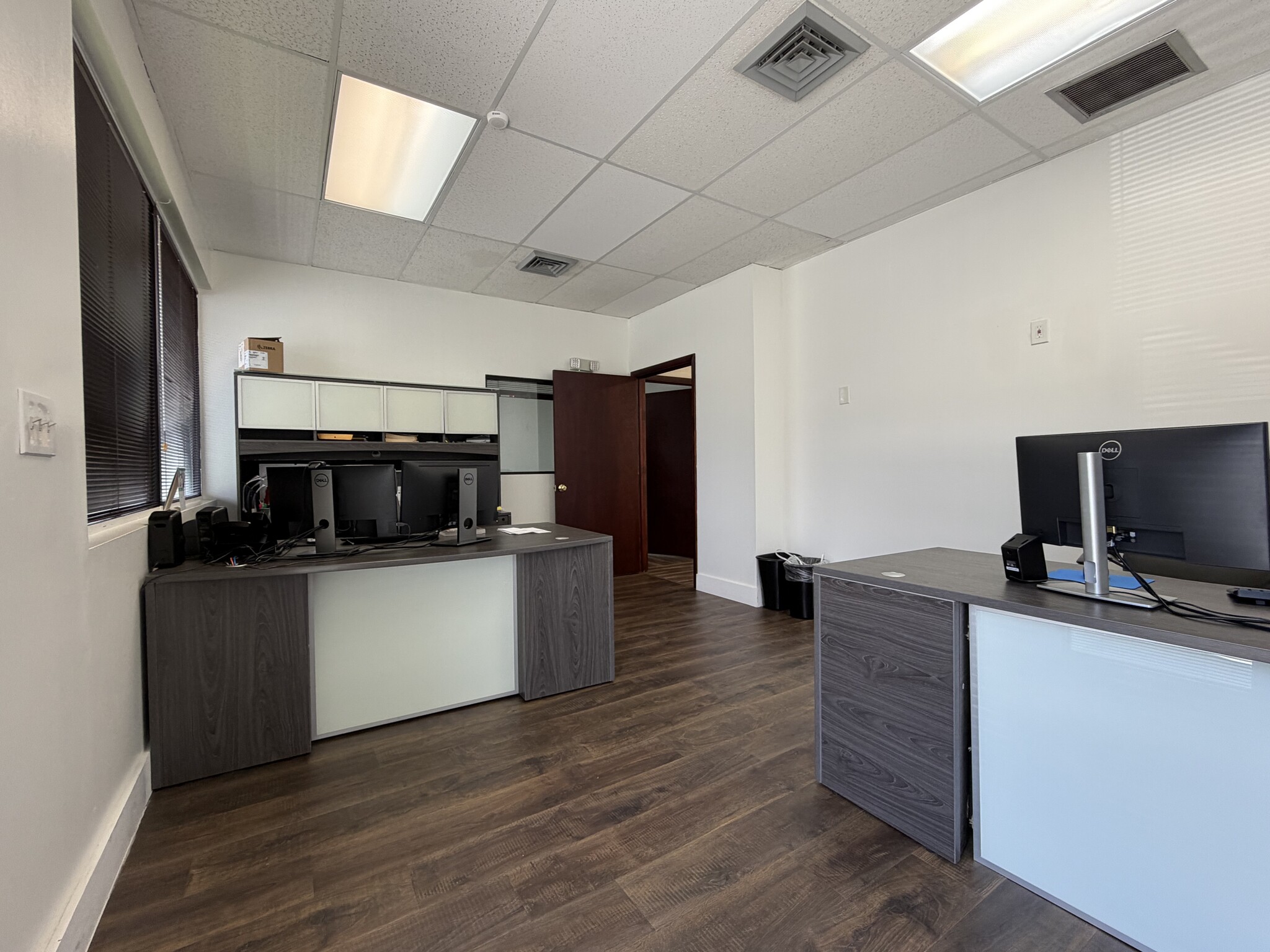 6555 N Powerline Rd, Fort Lauderdale, FL à louer Photo intérieure– Image 1 sur 22