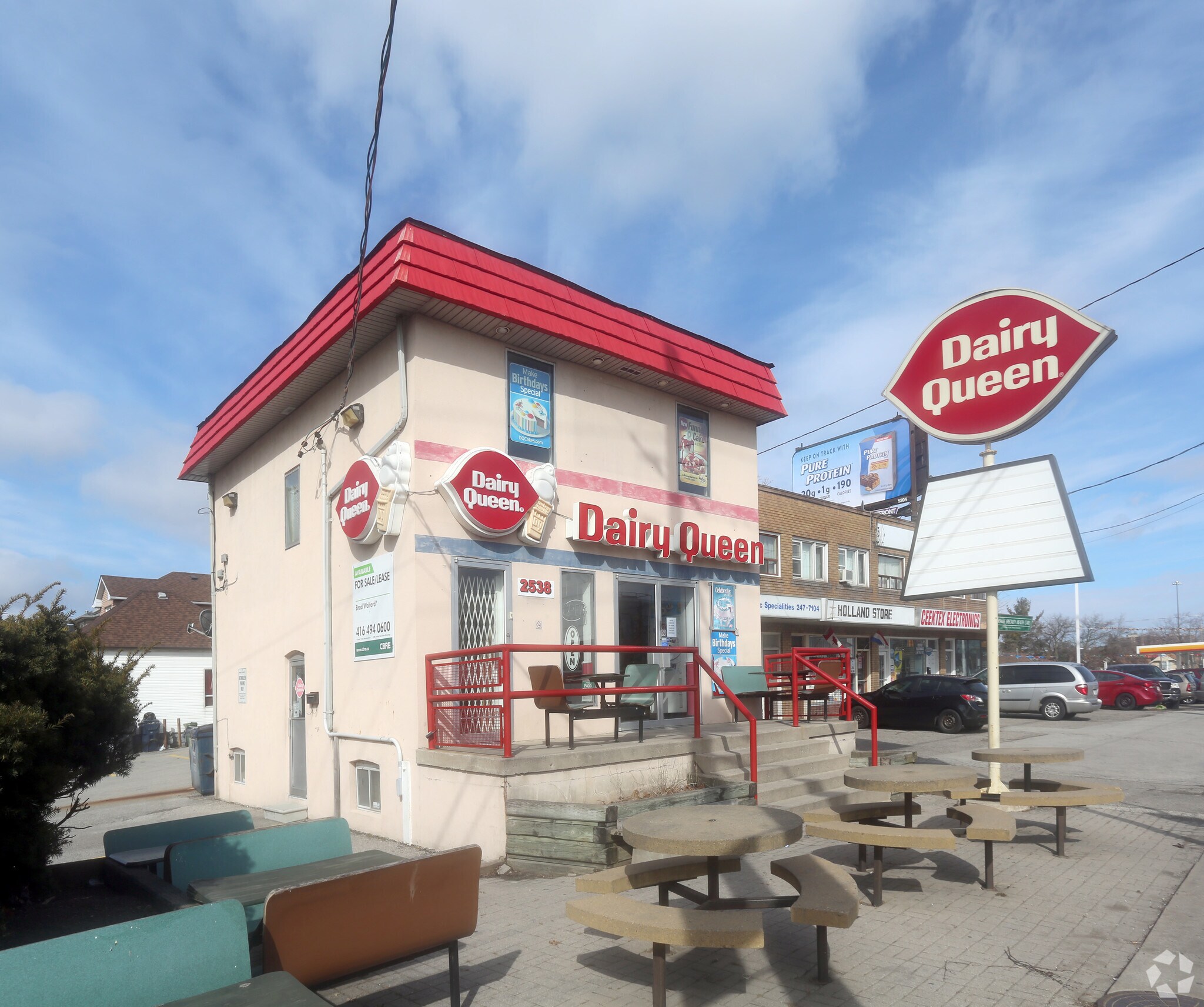 2538 Weston Rd, Toronto, ON à louer Photo principale– Image 1 sur 3