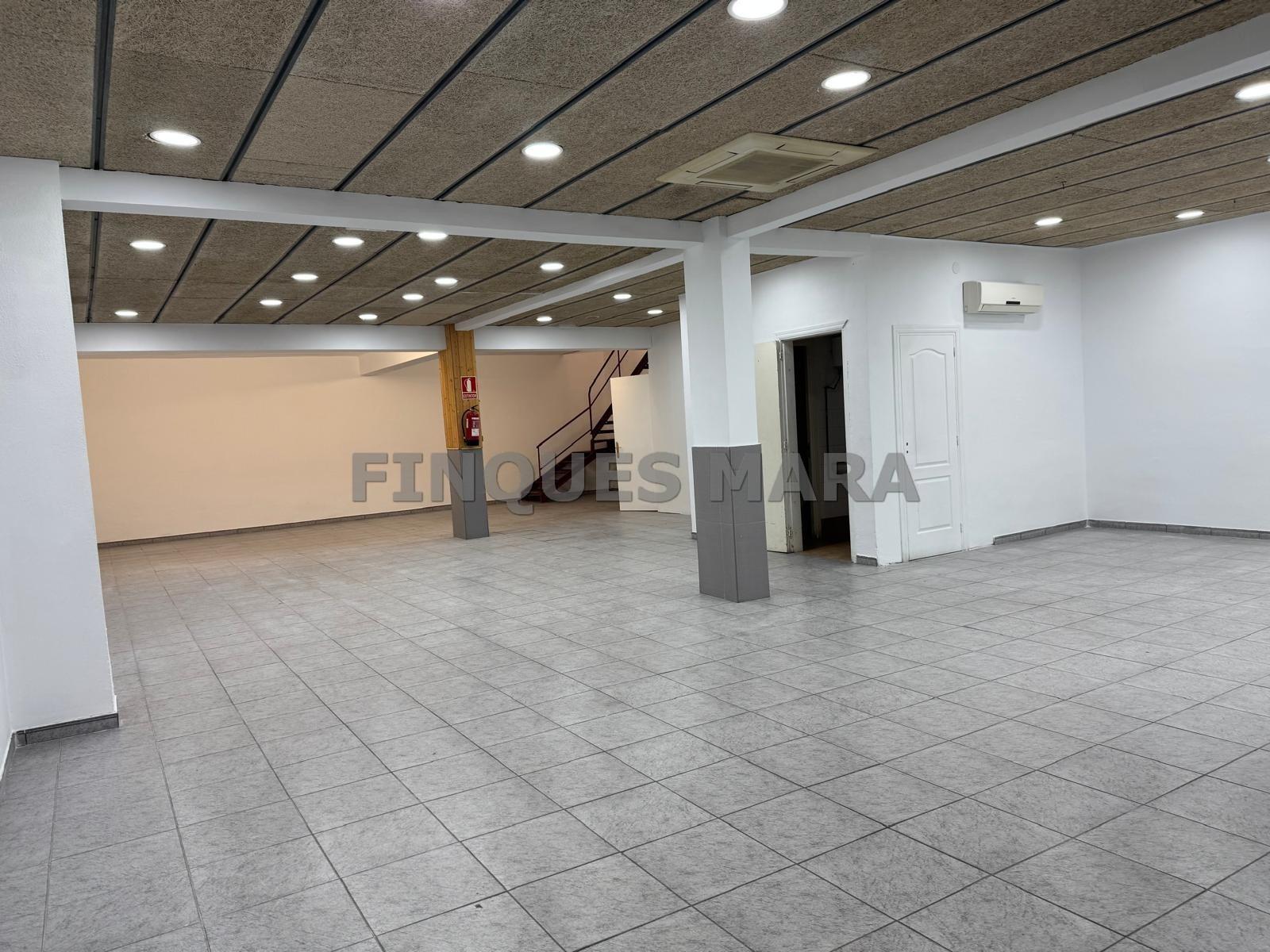 Local commercial dans Sant Boi de Llobregat, Barcelona à louer Photo intérieure– Image 1 sur 8