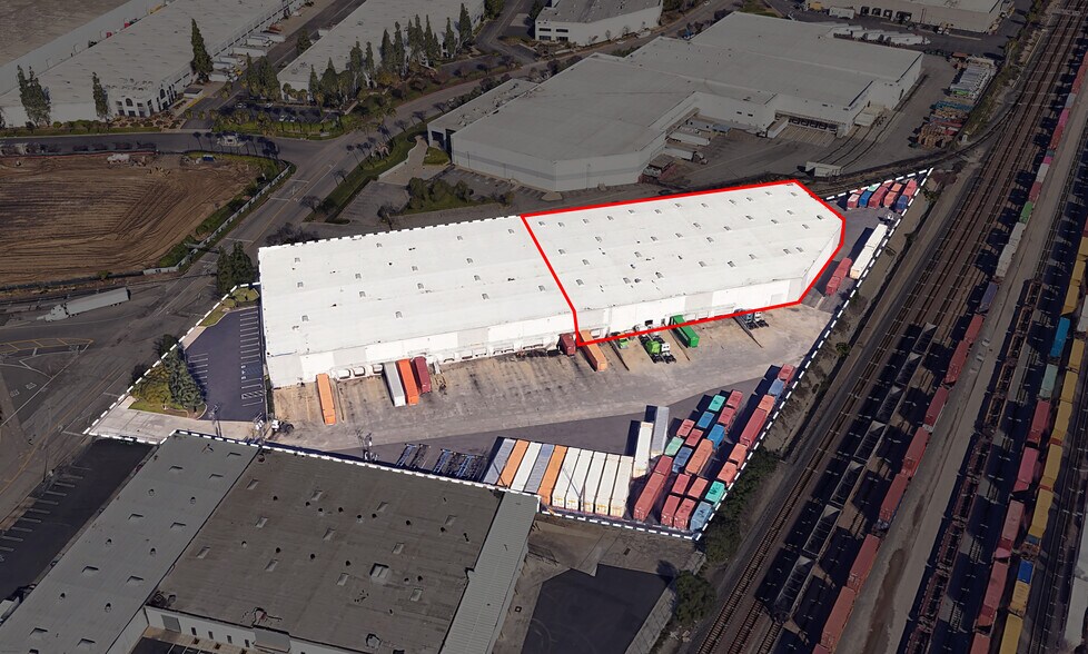 20212 S Rancho Way, Rancho Dominguez, CA à louer - Photo de l’immeuble – Image 2 sur 5