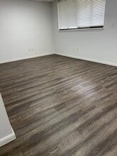 231-235 Beach Dr, Panama City, FL à louer Photo intérieure– Image 2 sur 4