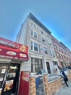 Plus de détails pour 919 Avenue Saint John, Bronx, NY - Logement à vendre