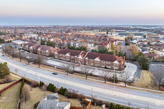 825 E Golf Rd, Arlington Heights, IL - VUE AÉRIENNE  vue de carte - Image1