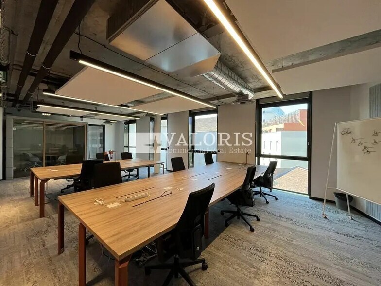 Bureau dans Lyon à louer - Photo de l’immeuble – Image 1 sur 13