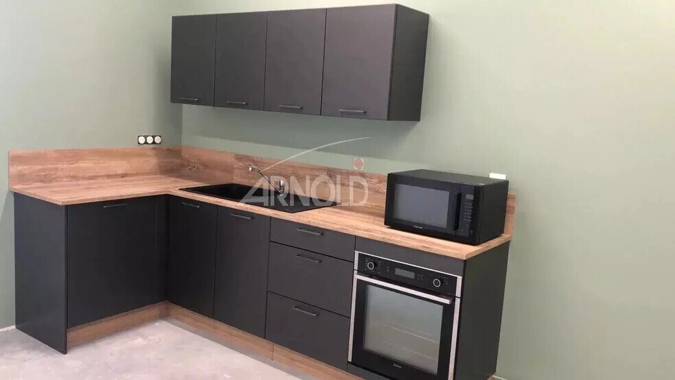 Bureau dans Vannes à vendre - Photo de l’immeuble – Image 2 sur 3