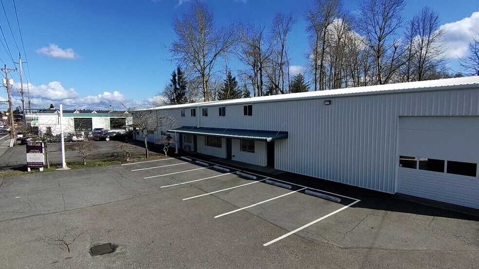 860 NE Cleveland Ave, Gresham, OR à louer - Photo de l’immeuble – Image 1 sur 24