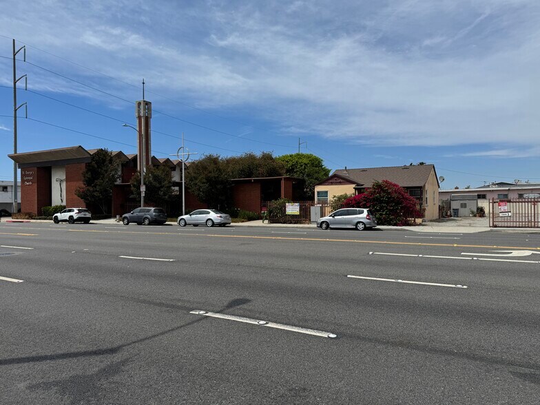 4679 W El Segundo Blvd, Hawthorne, CA à vendre - Photo de l’immeuble – Image 2 sur 12