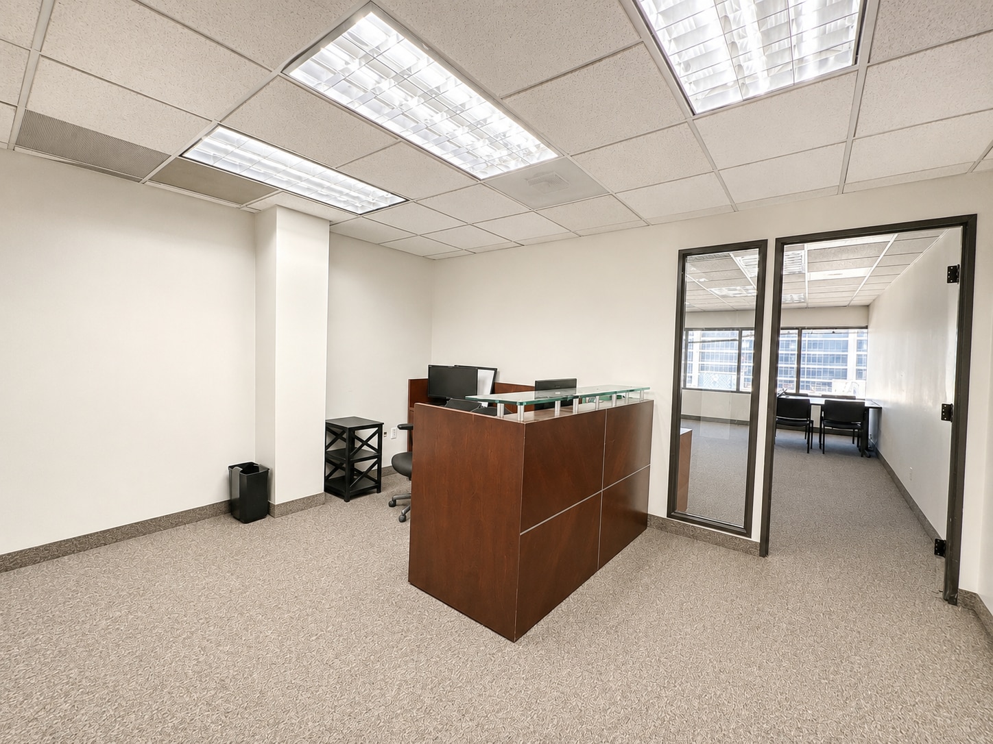5757 W Century Blvd, Los Angeles, CA à louer Photo intérieure– Image 1 sur 4