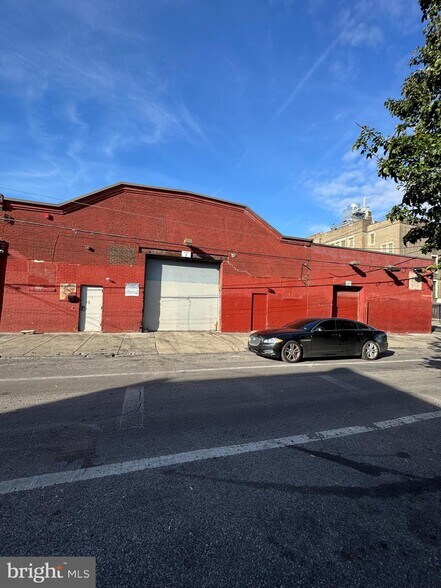 1900 E Clementine St, Philadelphia, PA à vendre - Photo principale – Image 1 sur 6