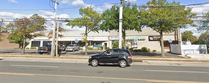 1601-1607 Lakeland Ave, Bohemia, NY à louer Photo de l’immeuble– Image 1 sur 3