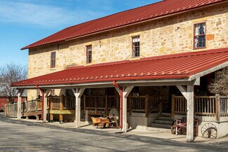 Plus de détails pour 114 Cramer St, Mazomanie, WI - Local commercial à vendre
