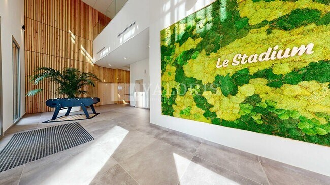 Plus de détails pour 8 A Avenue Simone Veil, Décines-Charpieu - Bureau à louer