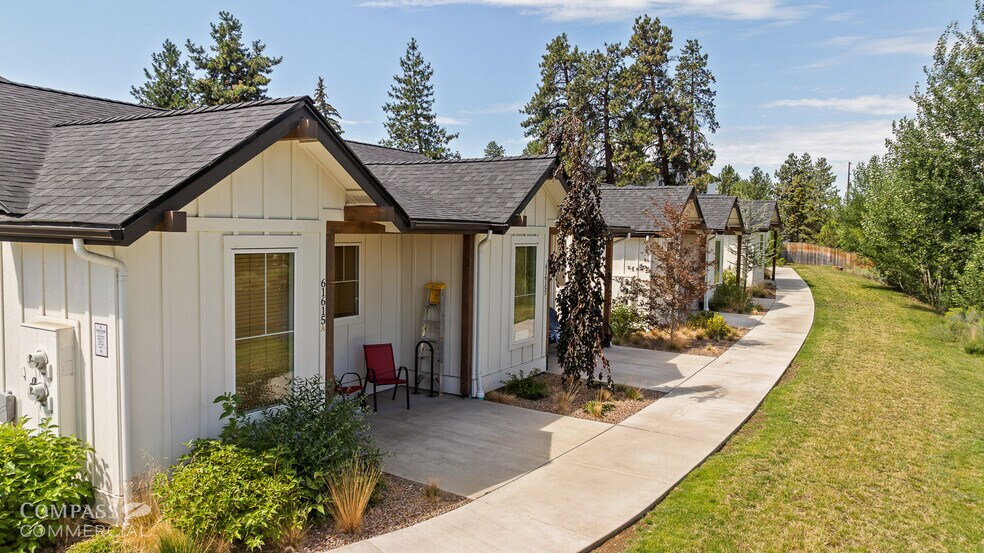 61615 Alstrup Rd, Bend, OR à vendre - Photo de l’immeuble – Image 2 sur 21