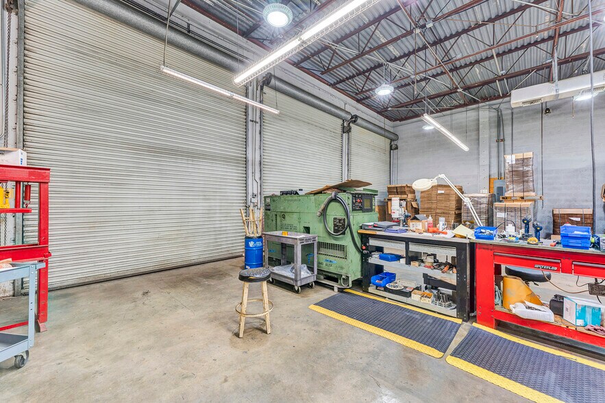 4790 NW 157th St portefeuille de 3 biens à vendre sur LoopNet.fr - Photo de l’immeuble – Image 2 sur 84