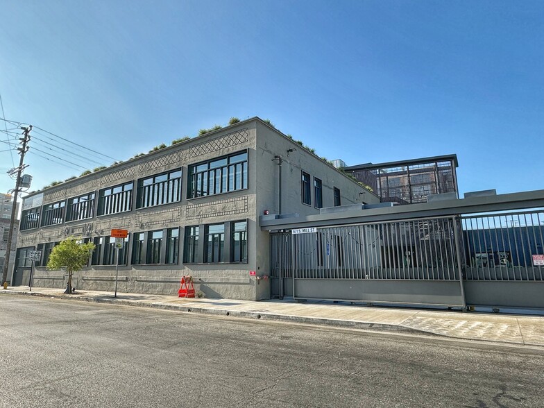 671 Mill St, Los Angeles, CA à louer - Photo de l’immeuble – Image 1 sur 2