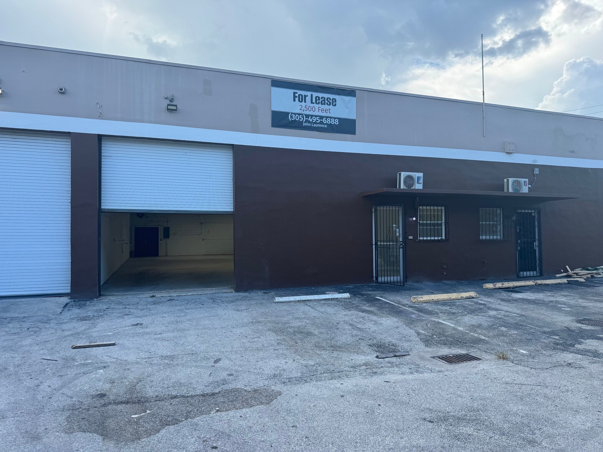 7784 W 2nd Ct, Hialeah, FL à louer Photo intérieure– Image 1 sur 11