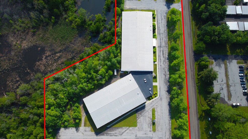 2725 W Entry Rd, Baldwinsville, NY à louer - Photo de l’immeuble – Image 1 sur 8