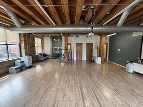 1500 W Carroll Ave, Chicago, IL à louer Photo intérieure– Image 1 sur 8