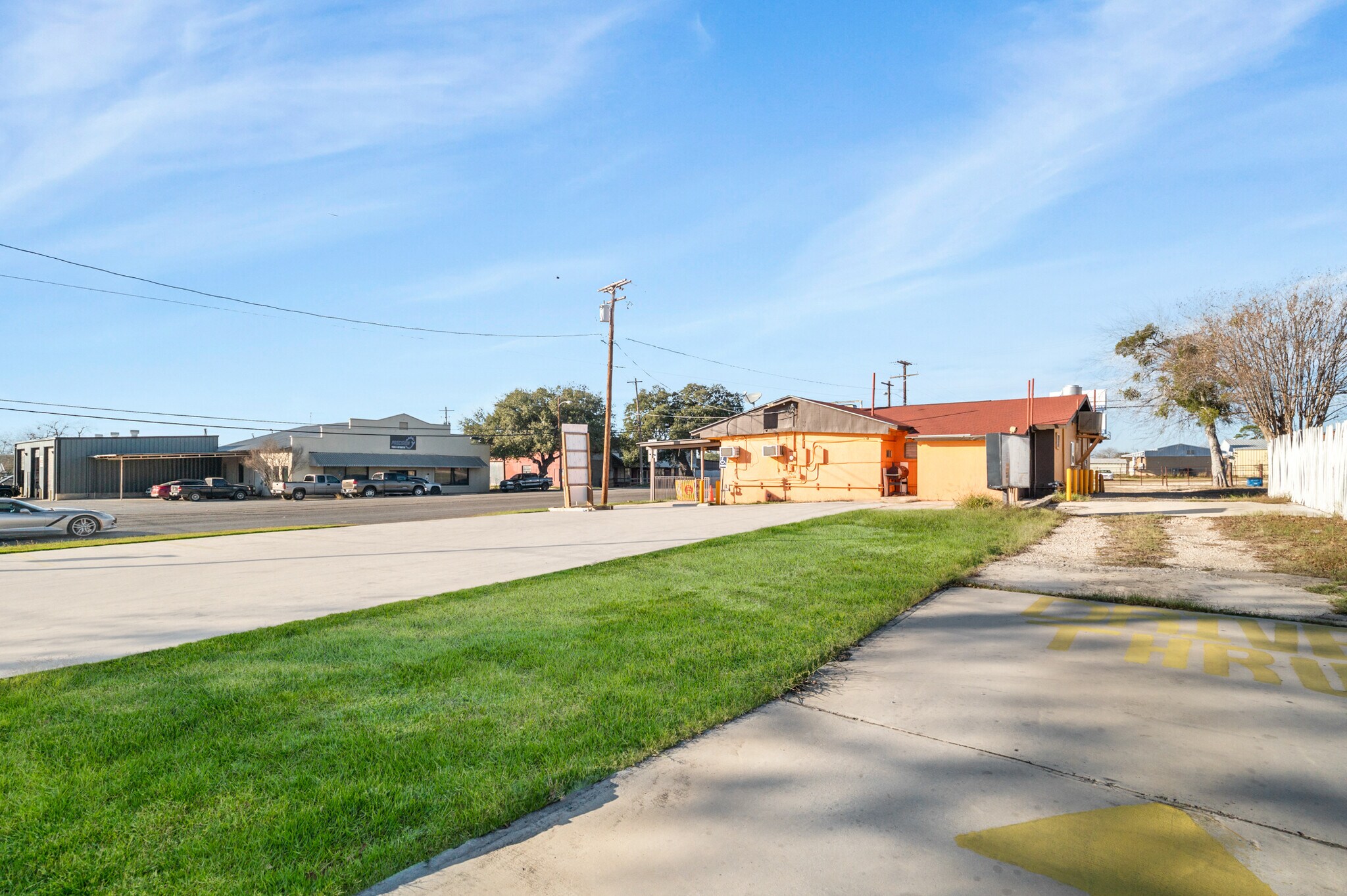1710 Second St, Pleasanton, TX à louer Photo principale– Image 1 sur 43