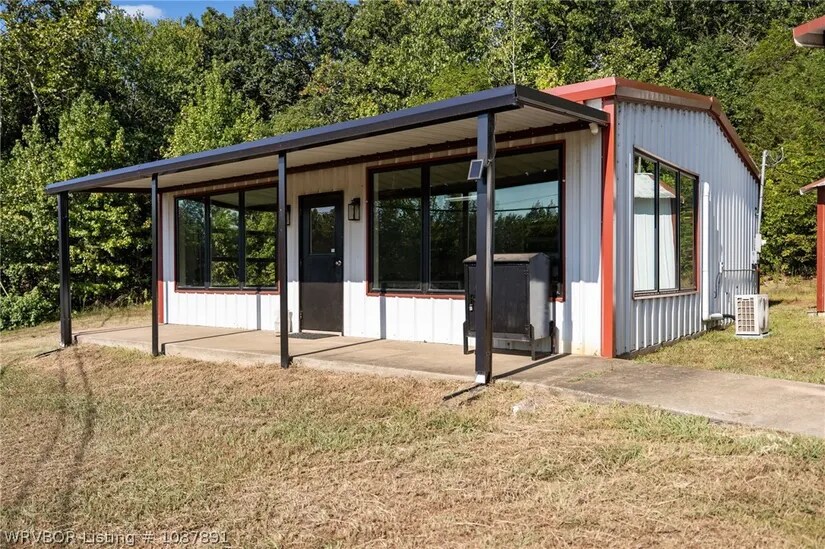 10425 N Highway 71, Mountainburg, AR à vendre - Photo de l’immeuble – Image 3 sur 43