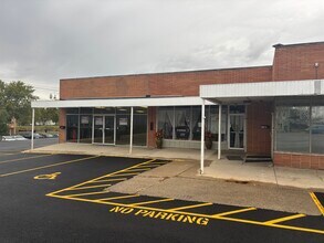 114-116 E Auglaize St, Wapakoneta, OH à louer Photo de l’immeuble– Image 2 sur 10