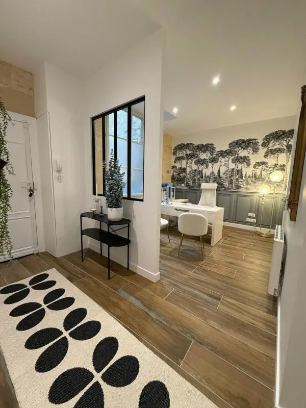 Plus de détails pour Bureau, Local commercial à louer