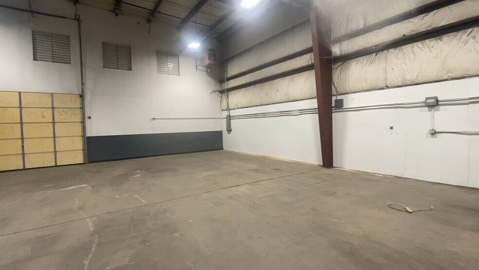 45 Bodwell St, Avon, MA à louer - Vidéo sur l’annonce professionnelle – Image 2 sur 6