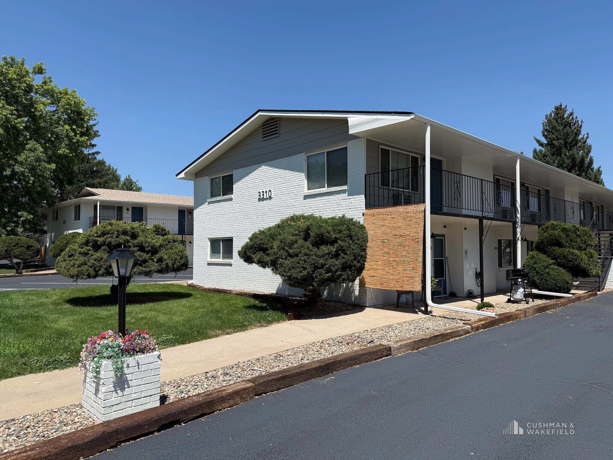 Loveland Multifamily Portfolio portefeuille de 5 biens à vendre sur LoopNet.fr Photo de l’immeuble– Image 1 sur 19