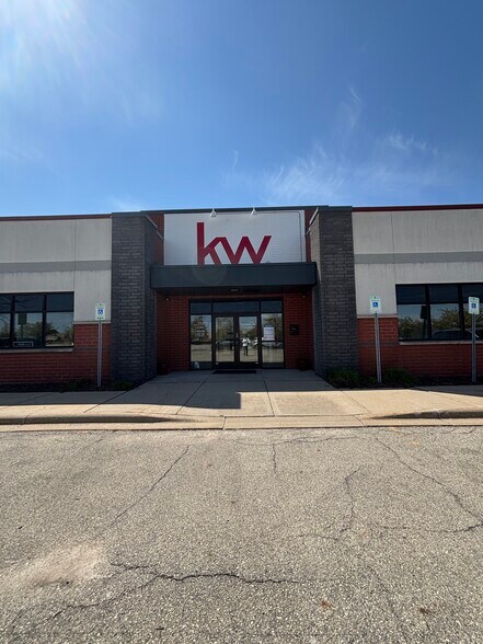 517 N Westhill Blvd, Appleton, WI à louer - Photo de l’immeuble – Image 3 sur 24