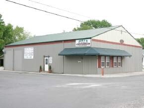 Plus de détails pour 423 W Henry St, Staunton, IL - Local commercial à vendre