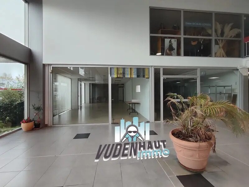 Local commercial dans Toulouse à louer Hall d’entrée– Image 1 sur 18